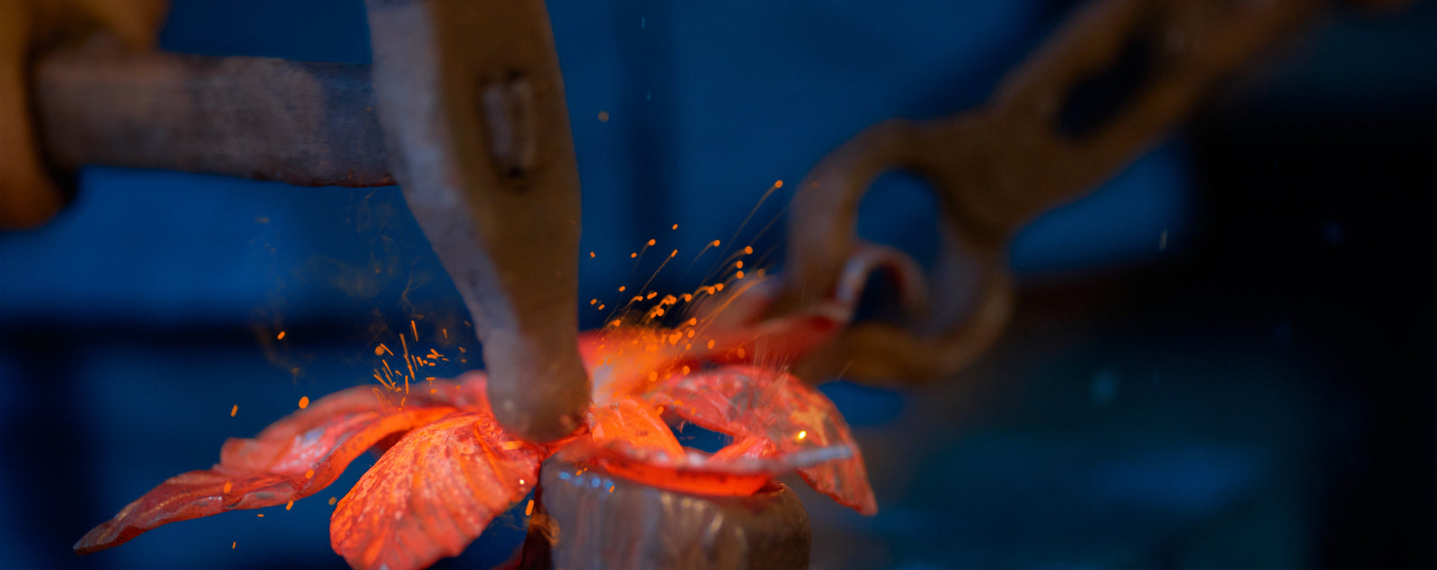 Why Modern Blacksmiths Still Use Ancient Forging Techniques — Fire and ...