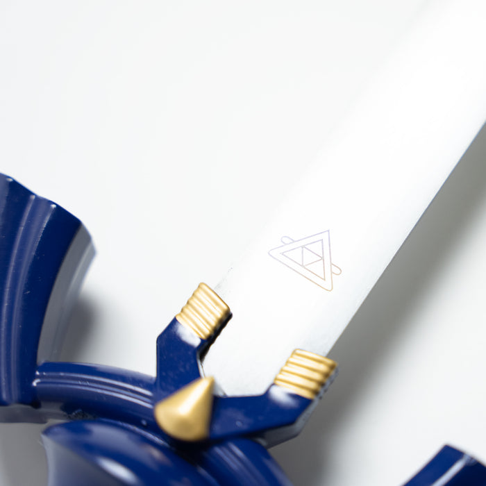 Link's Master Sword (with Sheath) — Fire and Steel