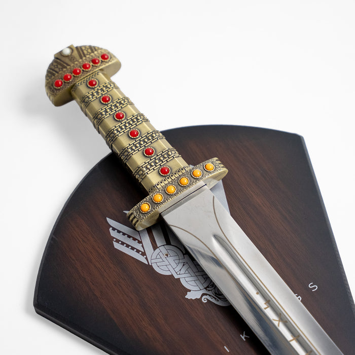 Ragnar Lothbrok et l'épée des rois de Lagertha