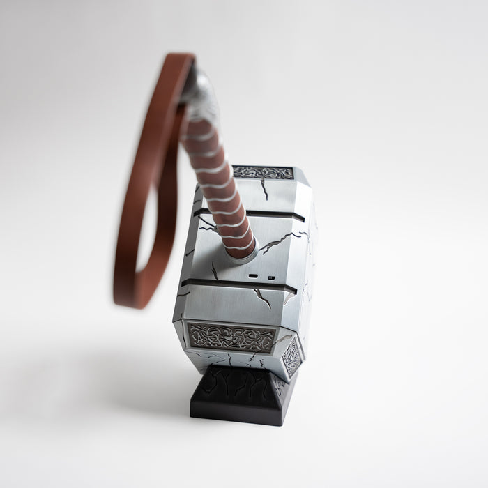 Marteau "Mjolnir" reconstitué de Thor (LED)